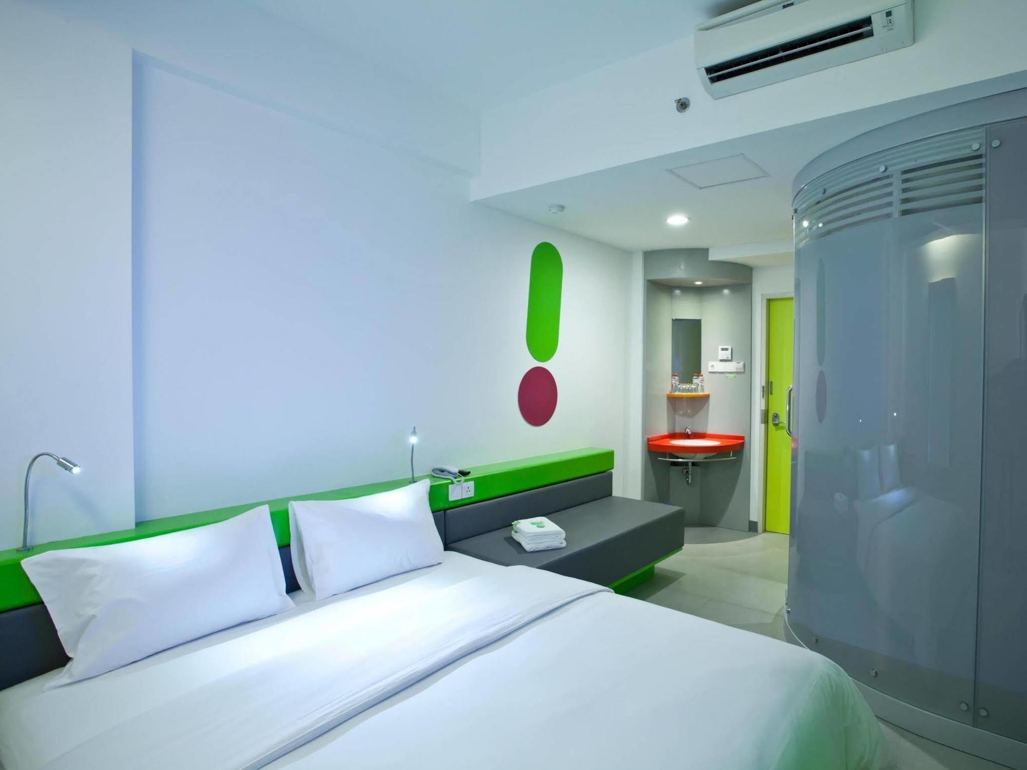 Pop! Hotel Gubeng Surabaya Exterior photo